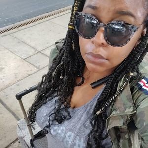 Meet your Posher, Candace